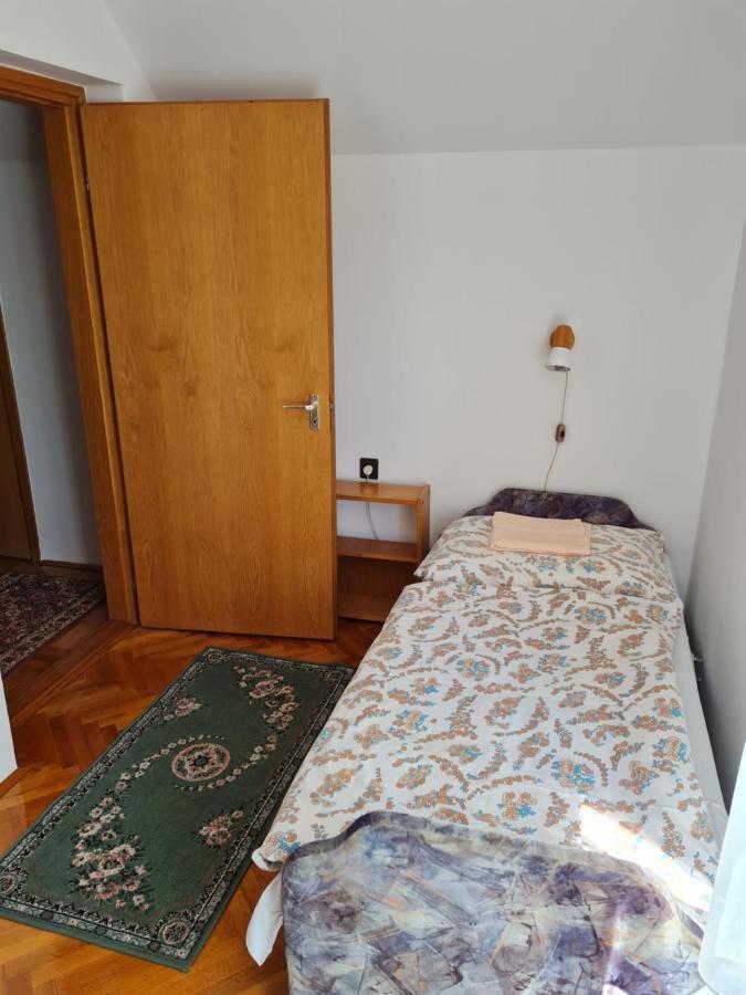 Gyoengyvirag Apartman Lenti Exteriér fotografie
