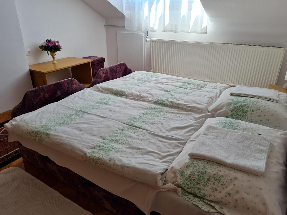 Gyoengyvirag Apartman Lenti Exteriér fotografie