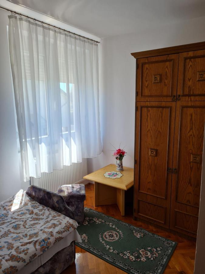 Gyoengyvirag Apartman Lenti Exteriér fotografie