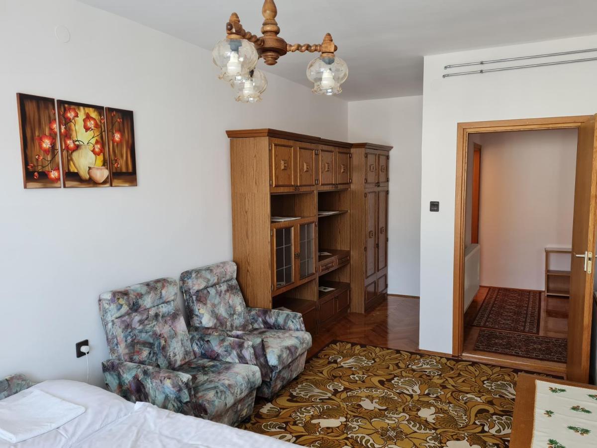 Gyoengyvirag Apartman Lenti Exteriér fotografie